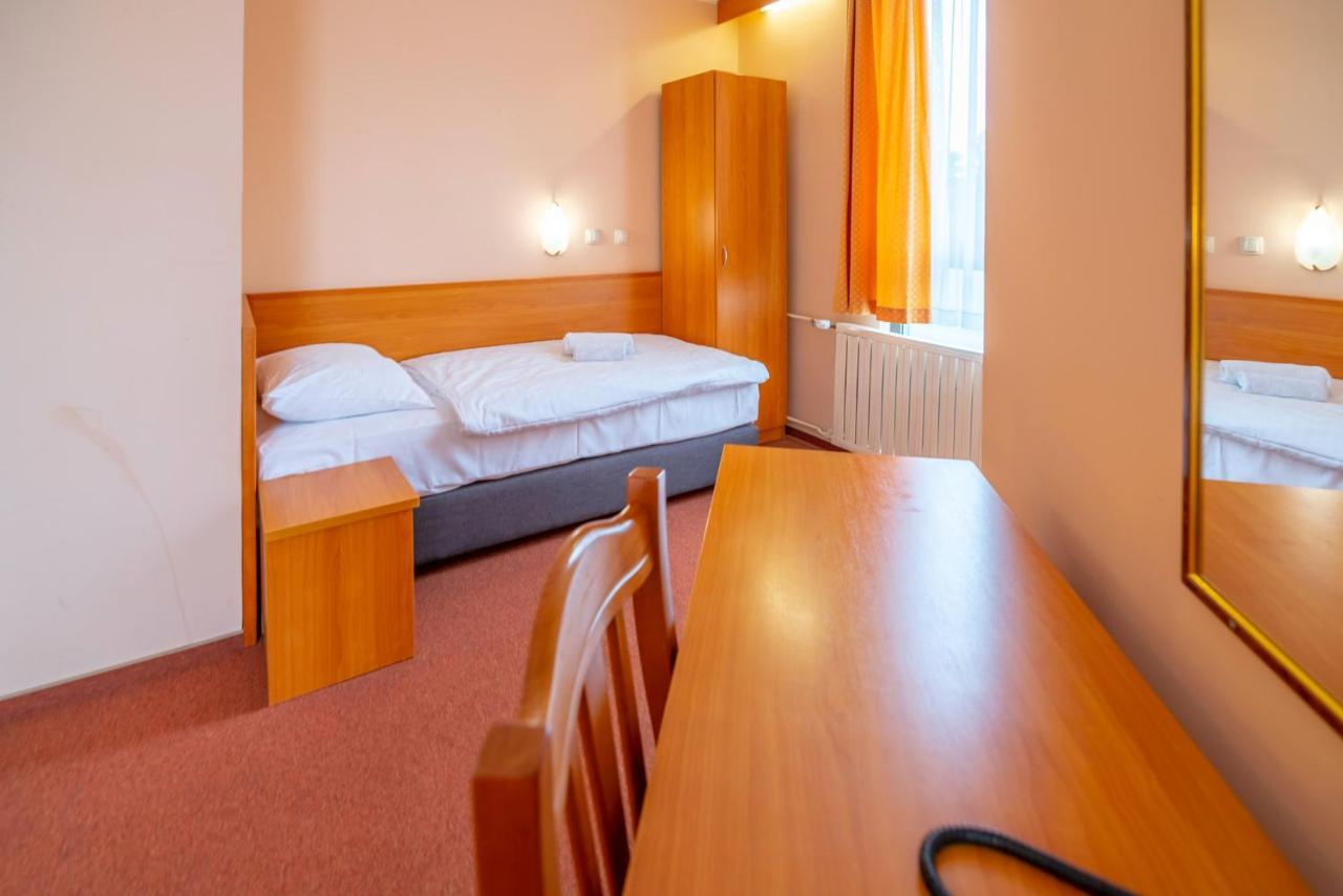 Hotel Park Cakovec Exterior photo